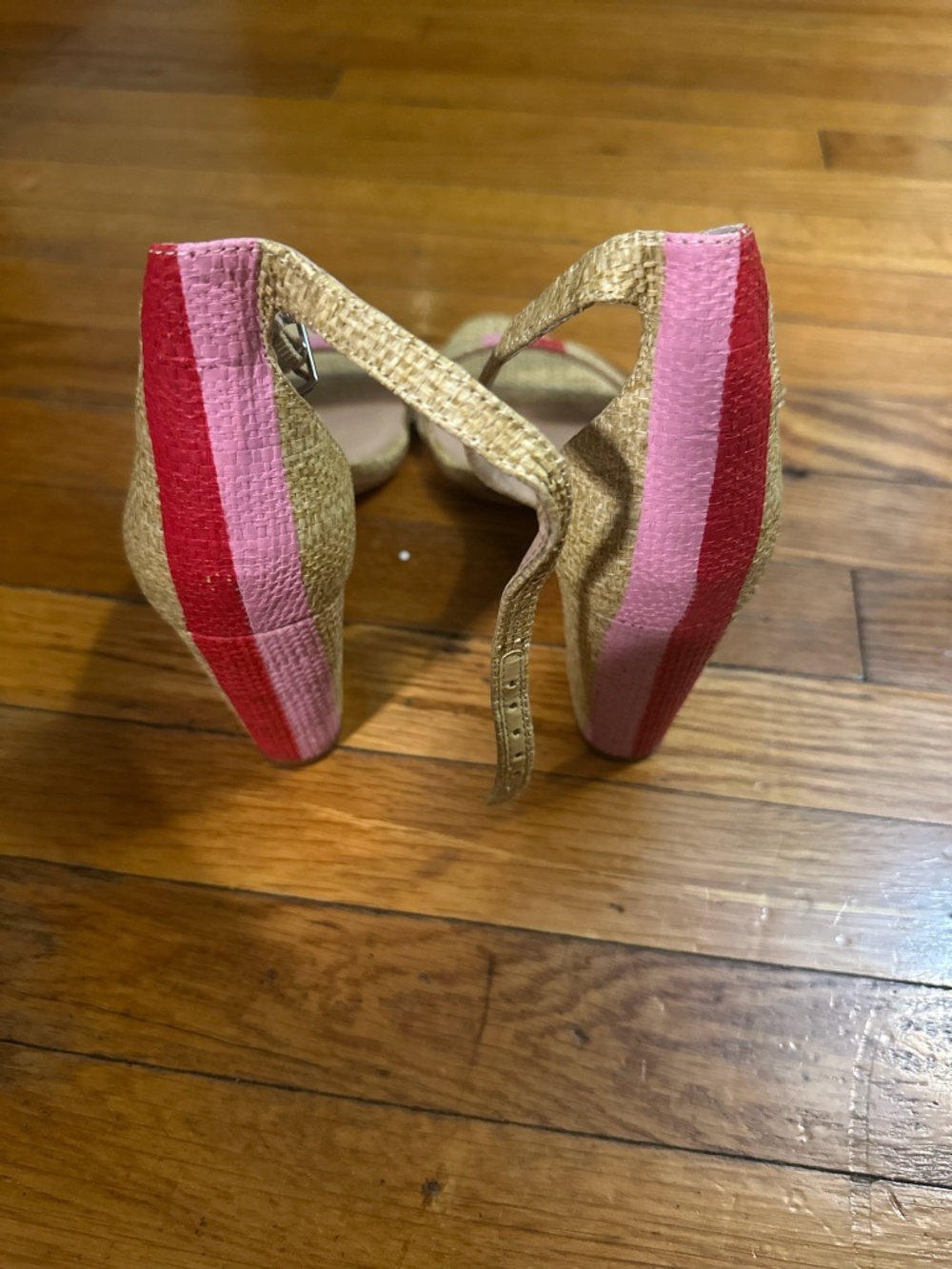 INC Heel - Picture 2 of 2